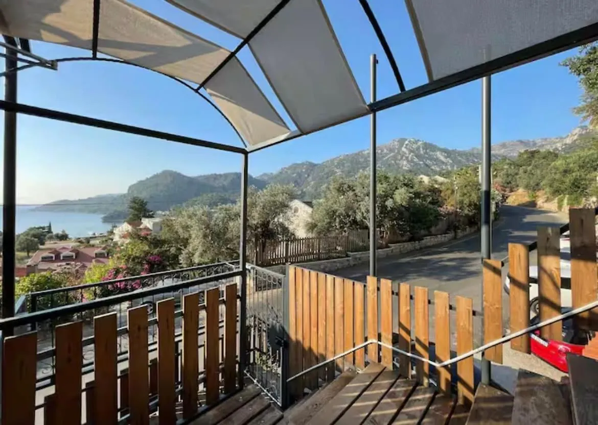 Boutique Apartment With Sea View In Turunc Crush House