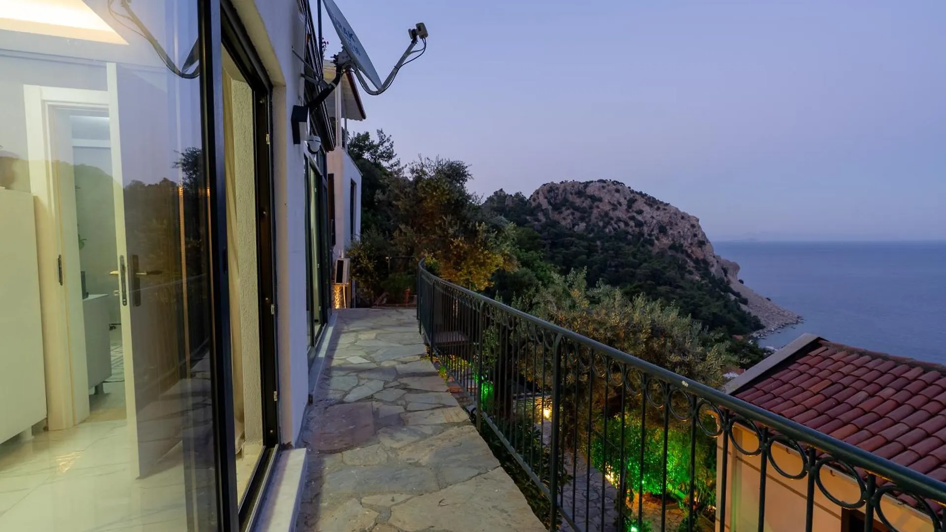 Boutique Apartment With Sea View In Turunc Crush House 0*,  Turquia