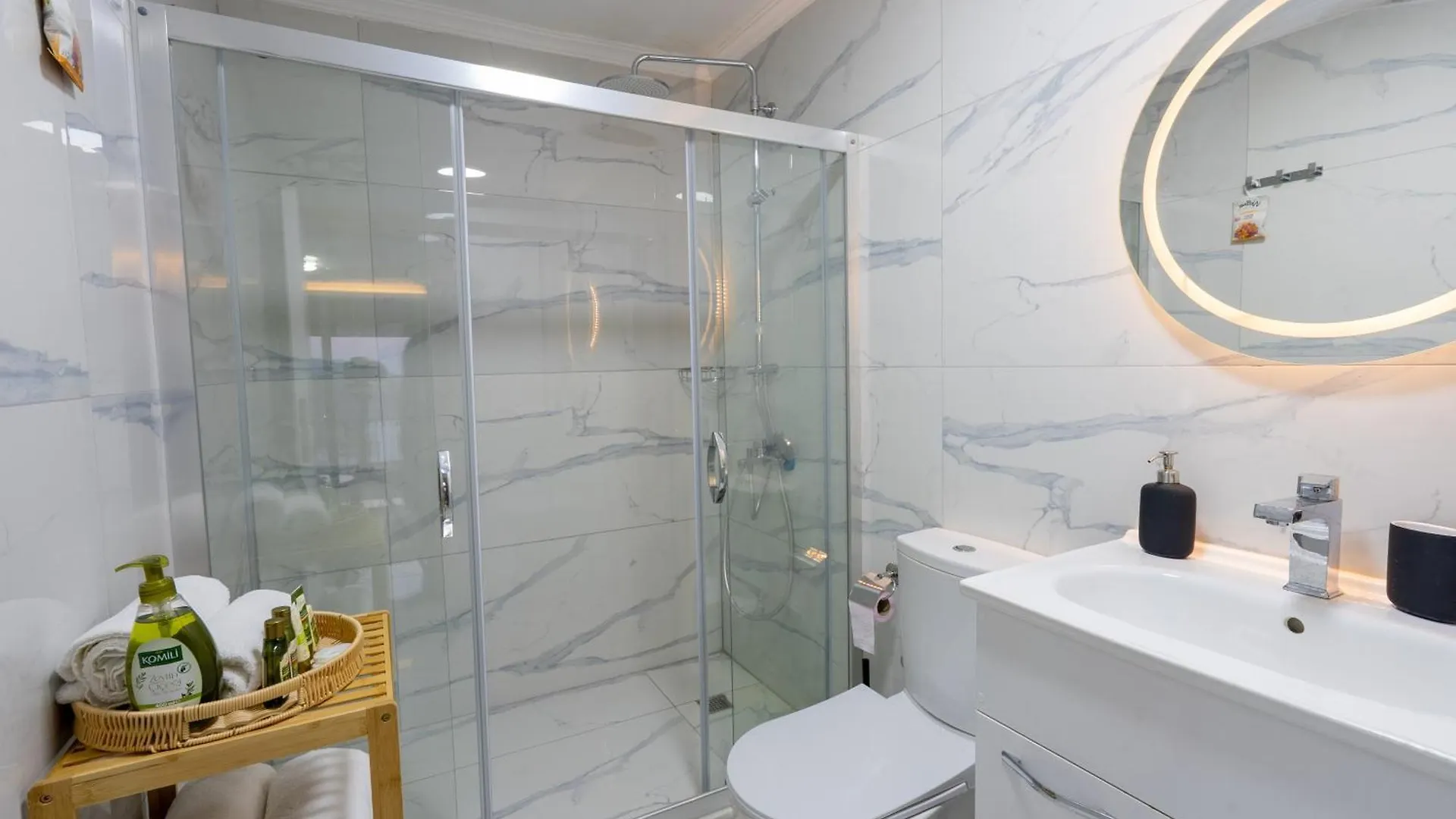 Boutique Apartment With Sea View In Turunc Crush House